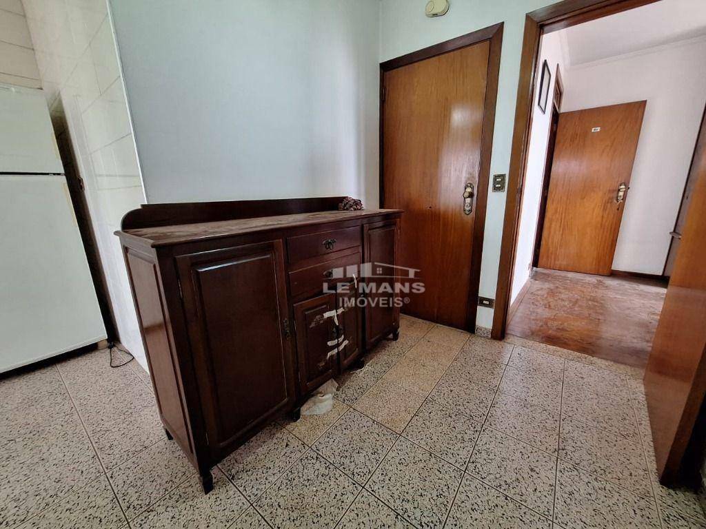 Apartamento à venda com 2 quartos, 68m² - Foto 4