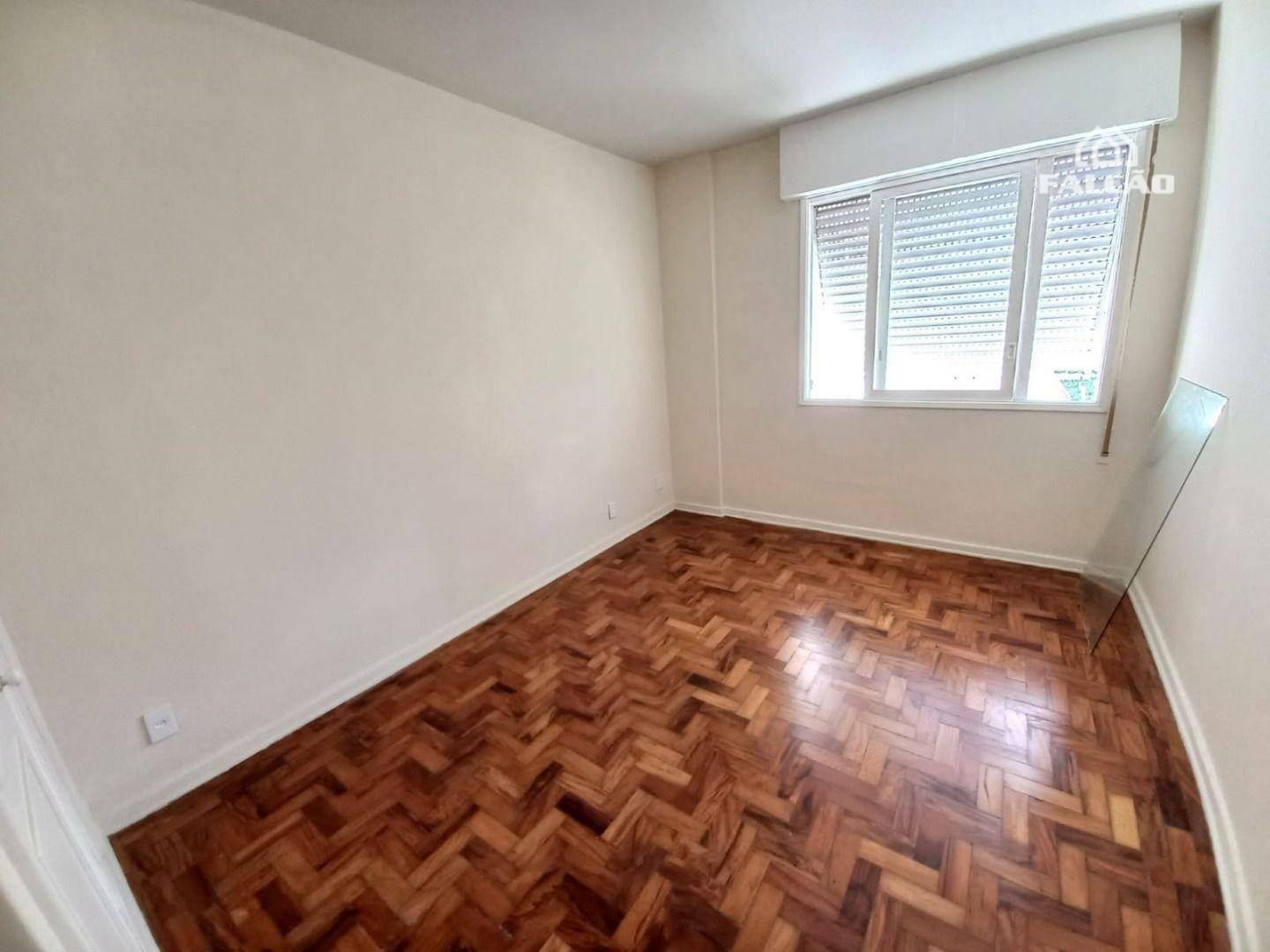 Apartamento à venda com 3 quartos, 150m² - Foto 7