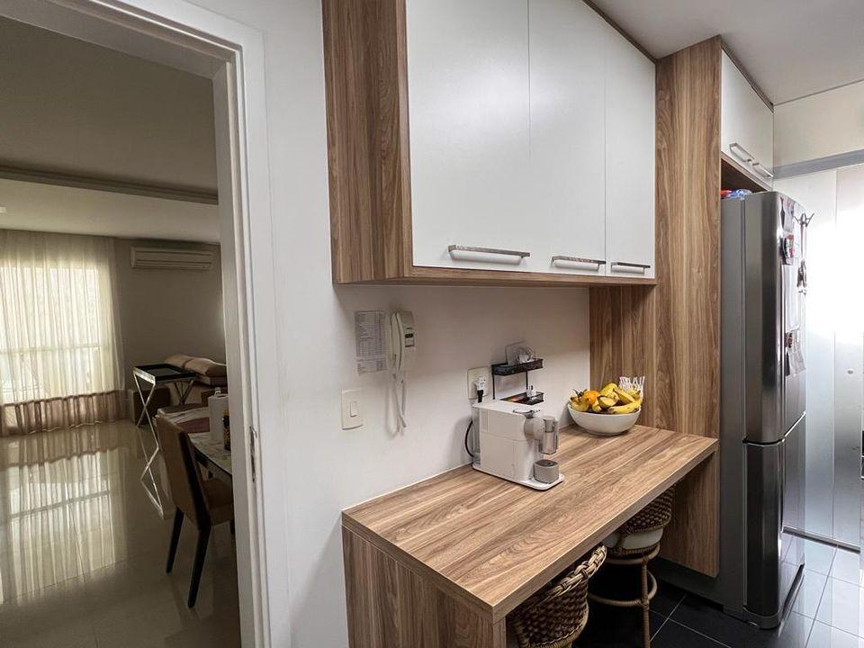 Apartamento à venda com 3 quartos, 133m² - Foto 18