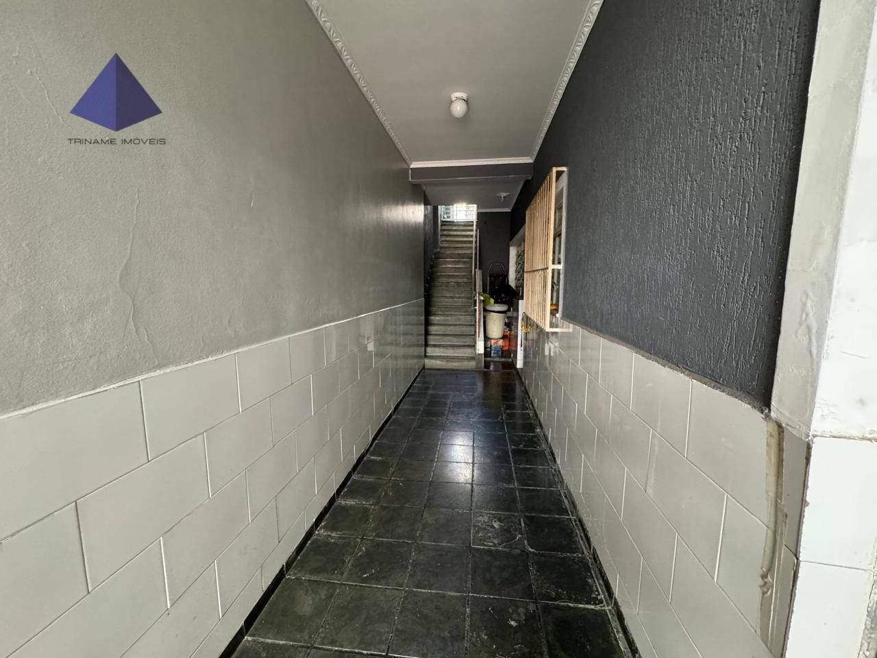 Sobrado à venda com 8 quartos, 300m² - Foto 25