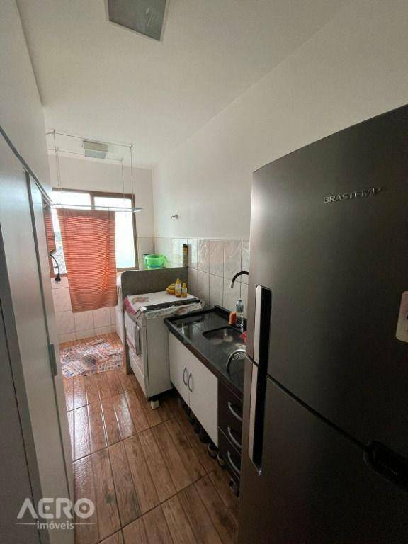Apartamento à venda com 2 quartos, 46m² - Foto 12