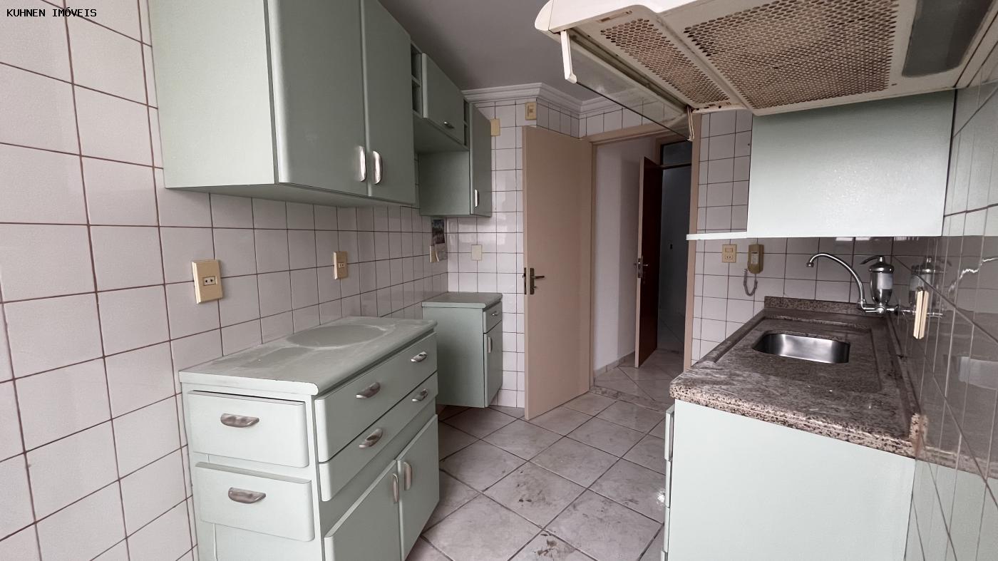 Apartamento à venda com 2 quartos, 95m² - Foto 9