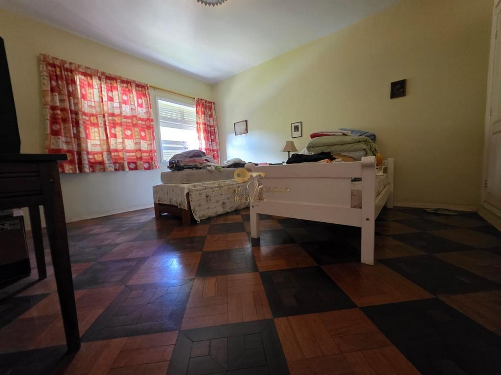 Casa à venda com 6 quartos, 375m² - Foto 17