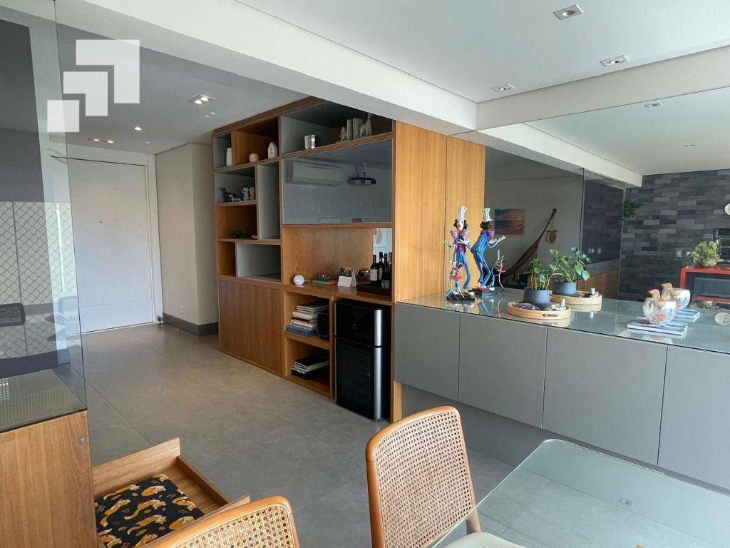 Apartamento para alugar com 2 quartos, 121m² - Foto 3