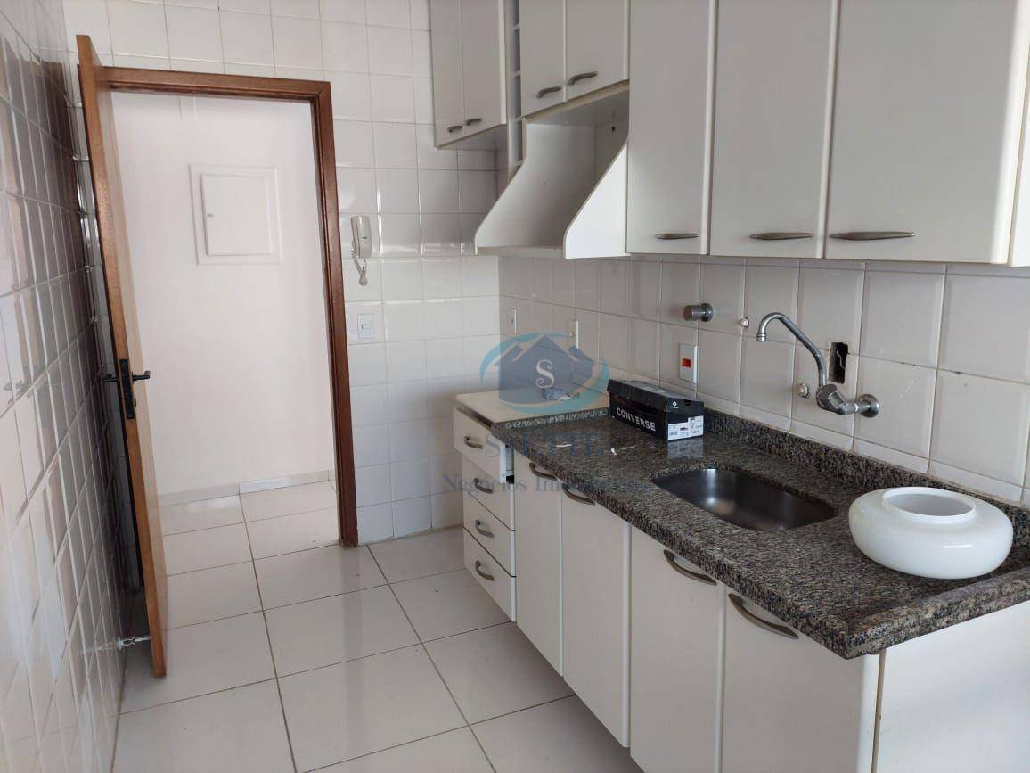 Apartamento para alugar com 3 quartos, 72m² - Foto 17