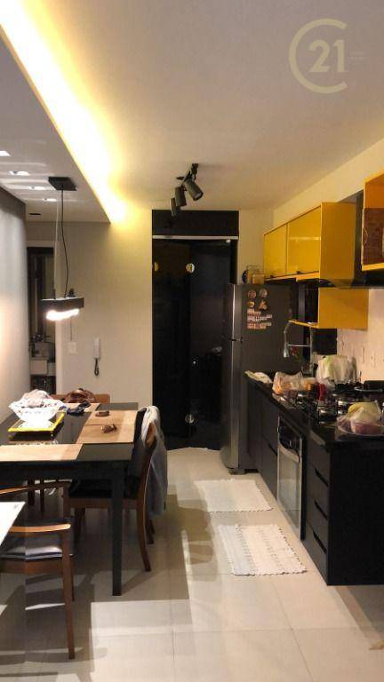 Apartamento à venda com 2 quartos, 63m² - Foto 7