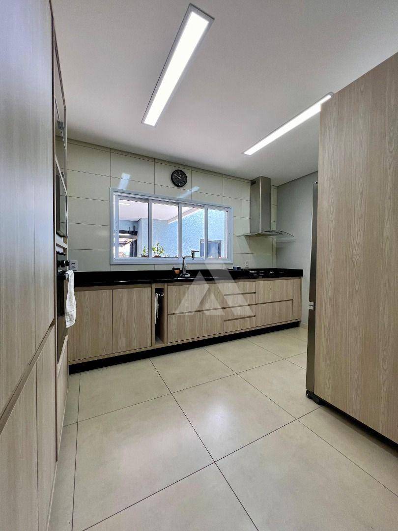 Casa, 3 quartos, 180 m² - Foto 4