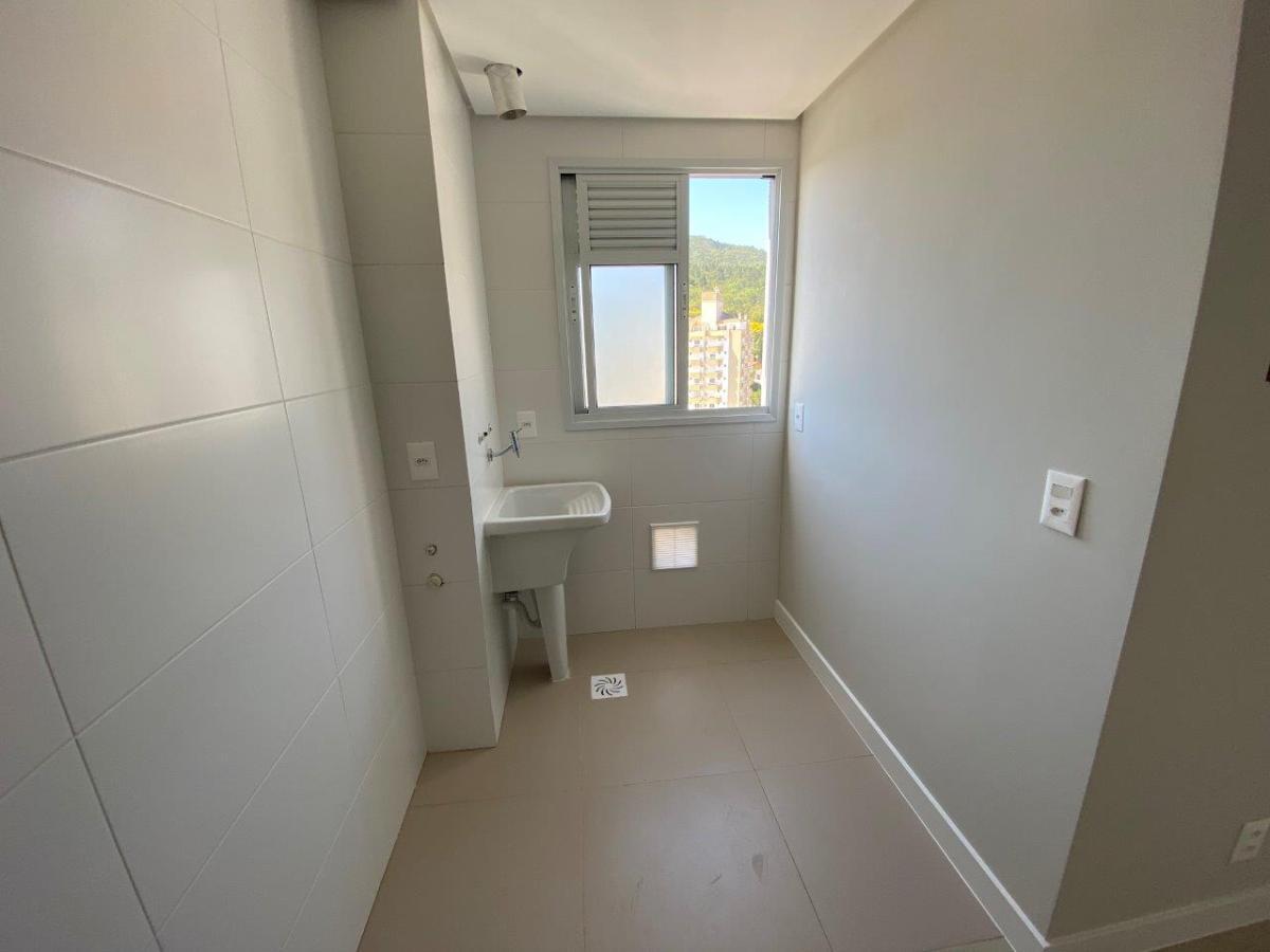 Apartamento à venda com 2 quartos, 75m² - Foto 7