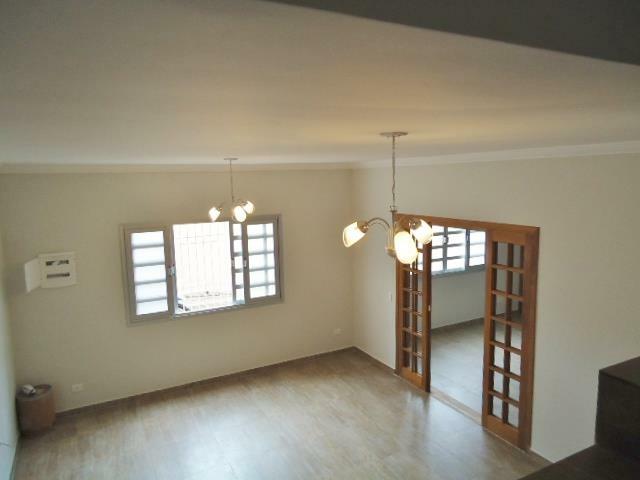 Casa à venda com 3 quartos, 184m² - Foto 2