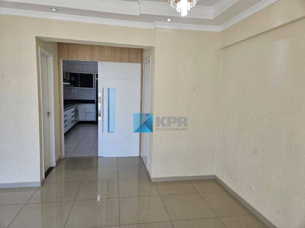 Apartamento para alugar com 3 quartos, 102m² - Foto 6