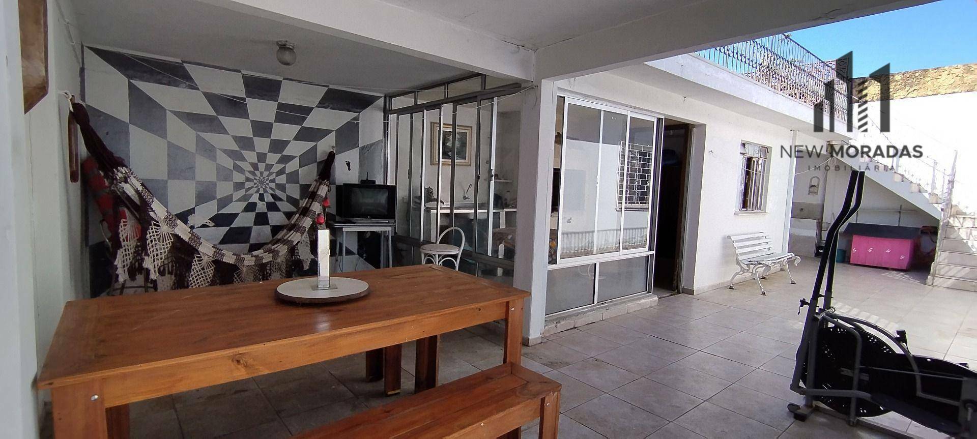 Casa à venda com 4 quartos, 200m² - Foto 30