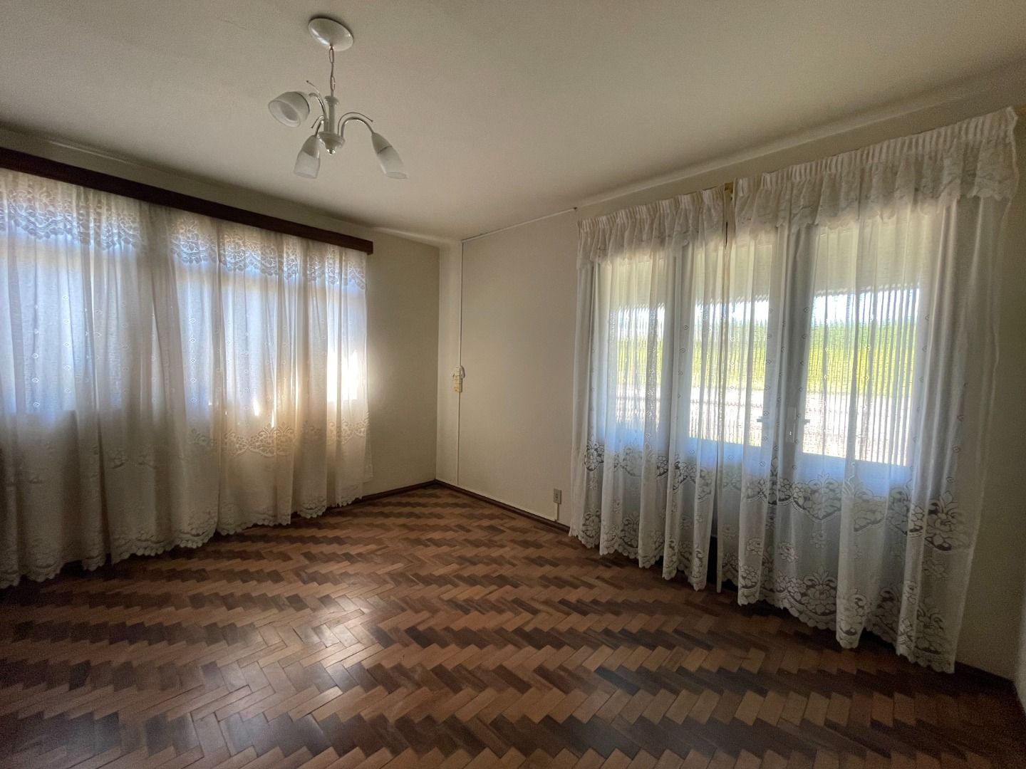 Casa à venda com 5 quartos, 329m² - Foto 11