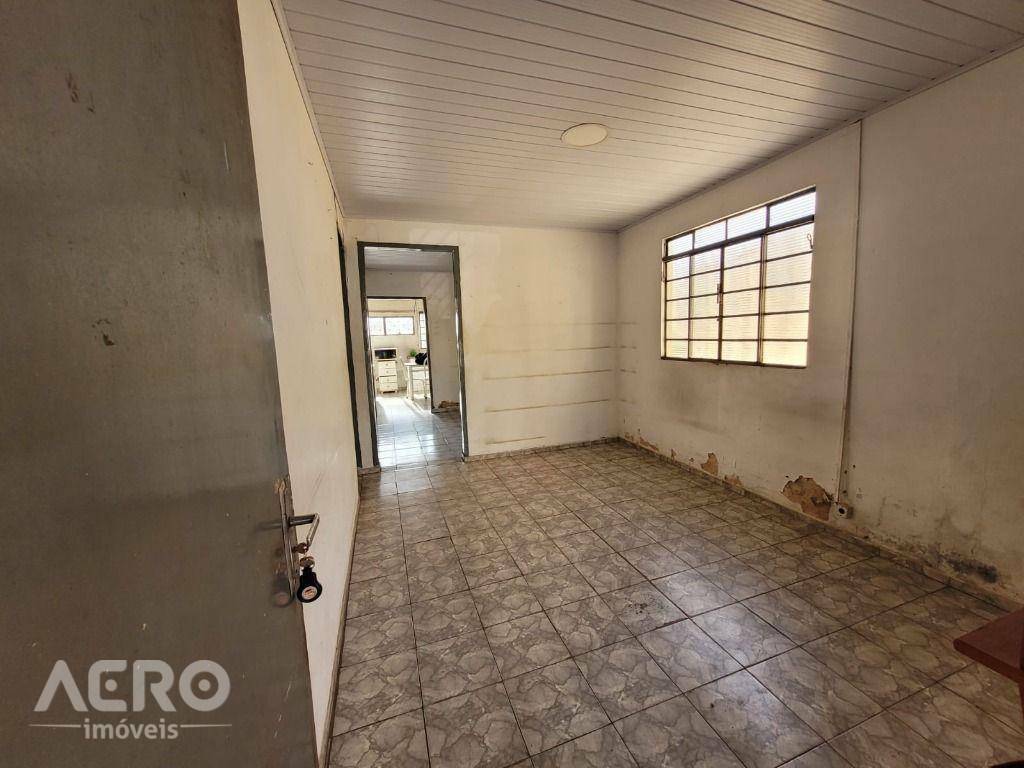 Casa à venda com 3 quartos, 203m² - Foto 16