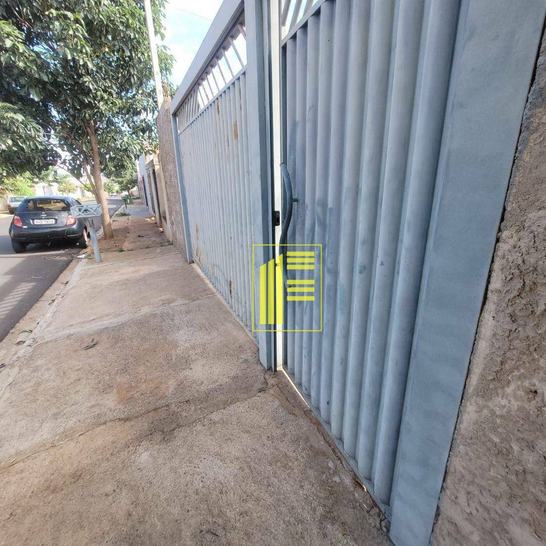 Casa para alugar com 2 quartos, 70m² - Foto 2