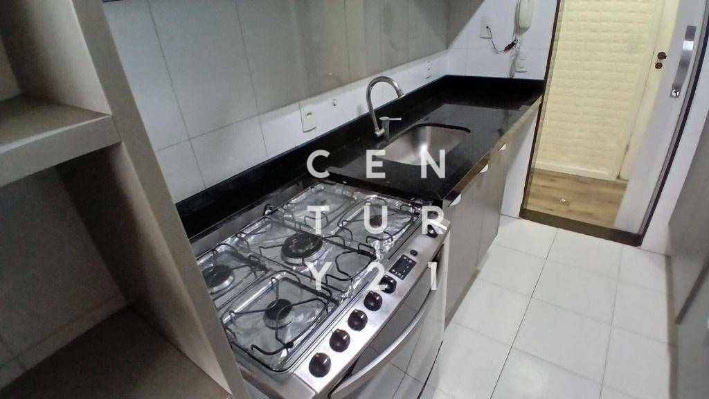 Apartamento para alugar com 3 quartos, 95m² - Foto 12