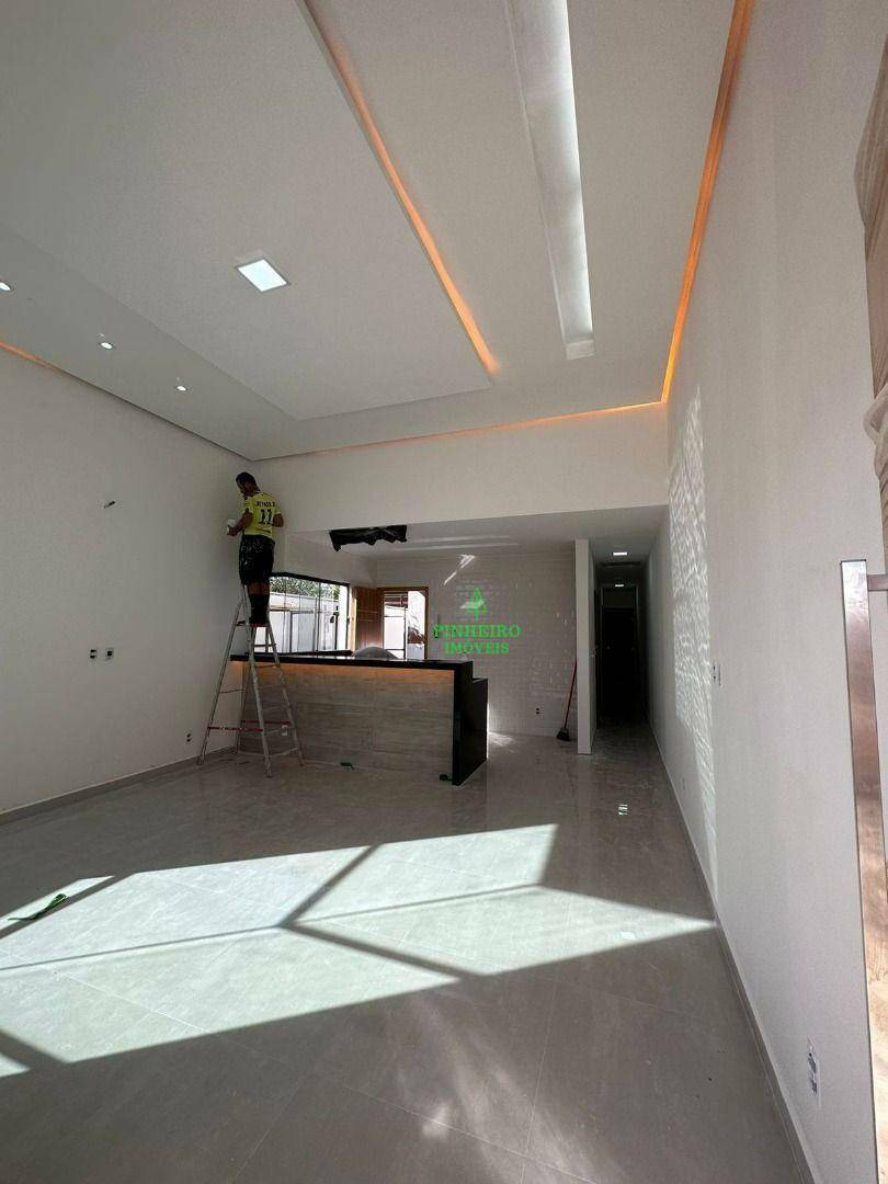 Casa à venda com 3 quartos, 100m² - Foto 6