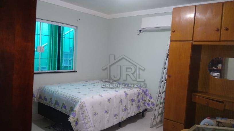 Casa à venda com 3 quartos, 250m² - Foto 12