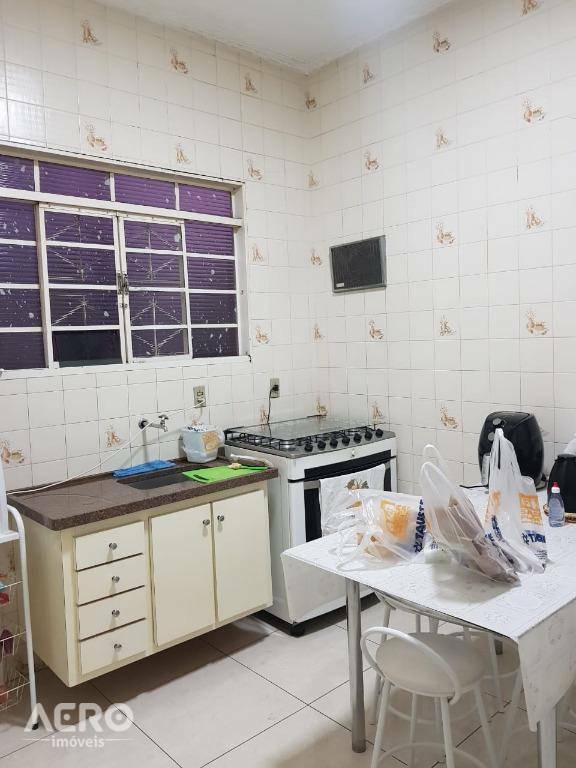 Casa à venda com 3 quartos, 143m² - Foto 10