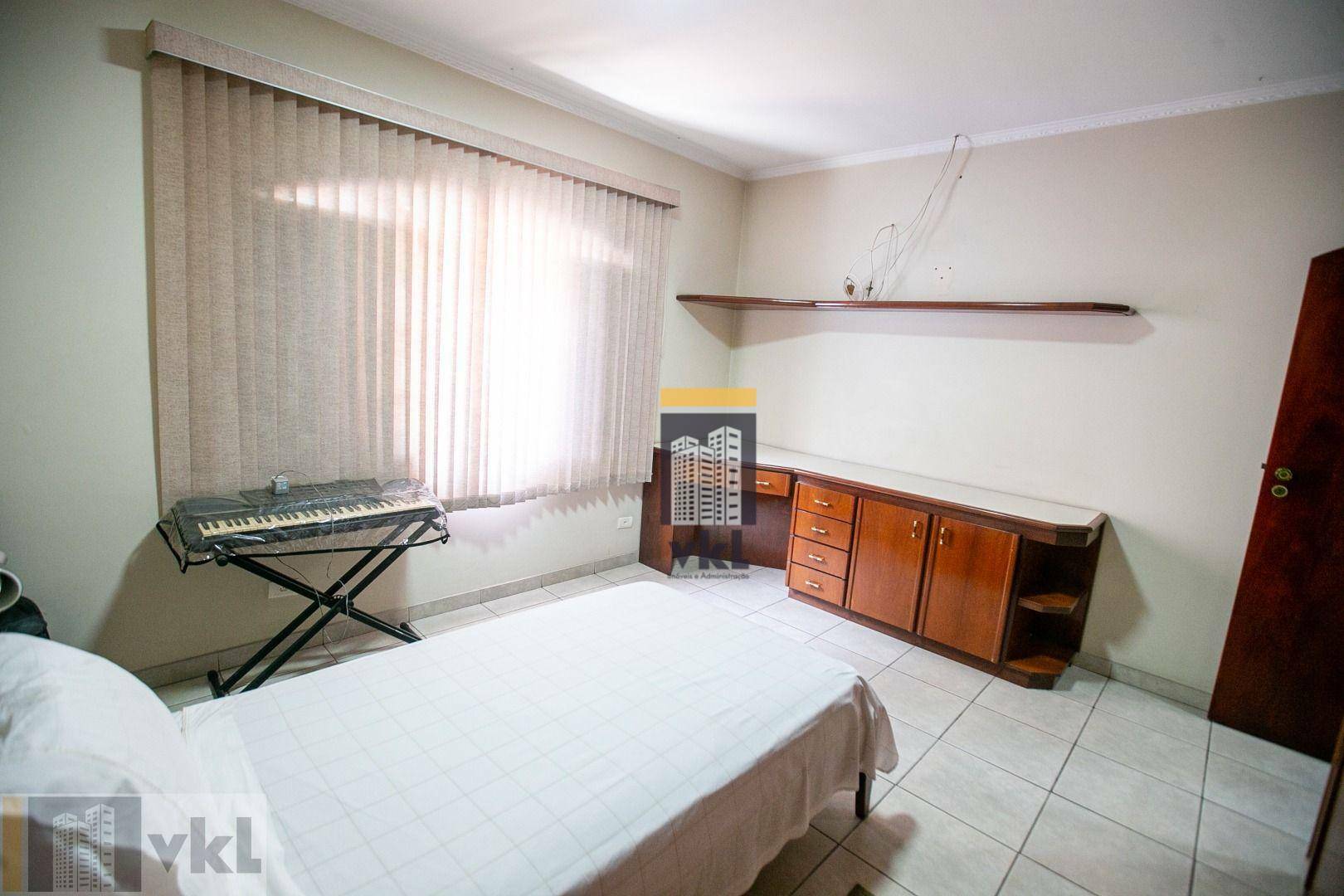 Sobrado à venda com 4 quartos, 372m² - Foto 74