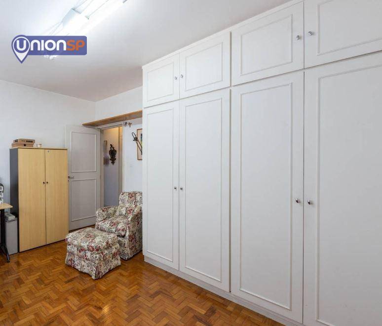 Apartamento à venda com 4 quartos, 220m² - Foto 8