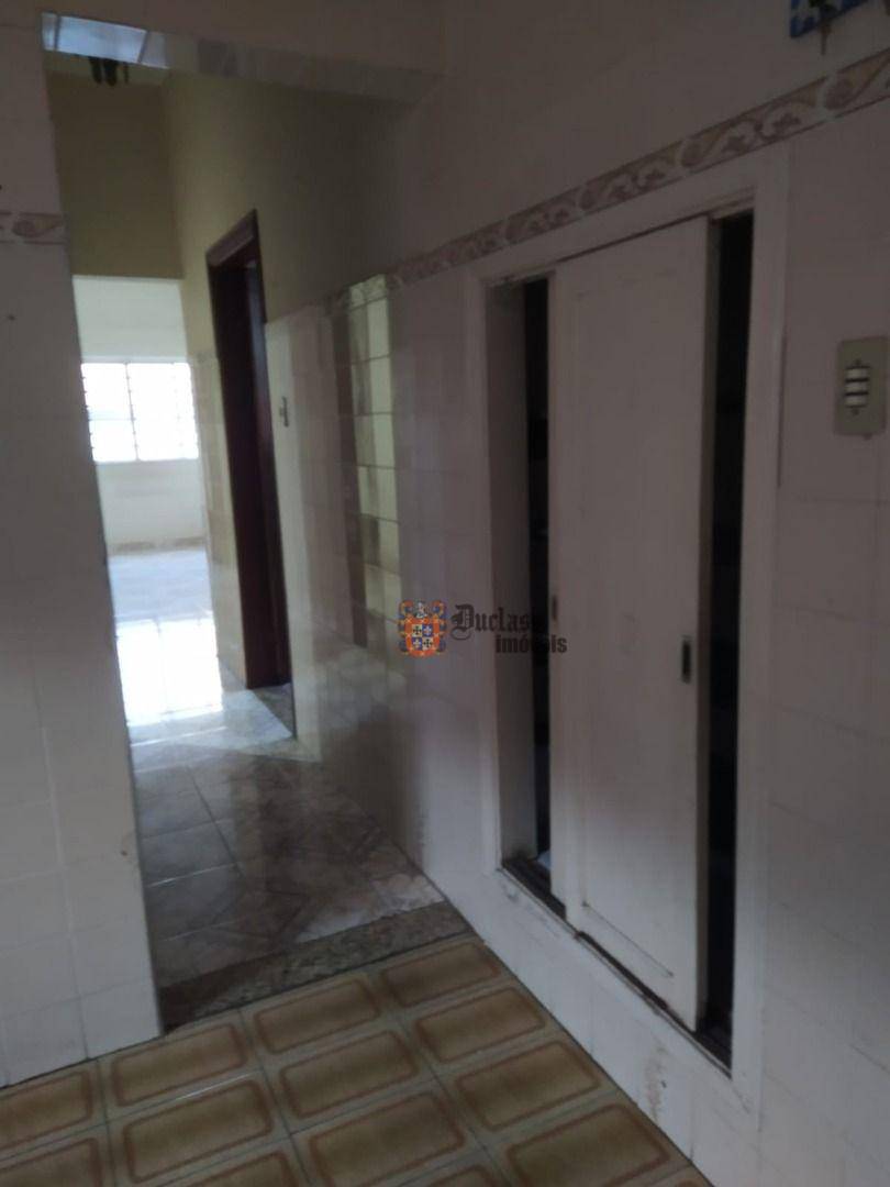 Casa à venda com 5 quartos, 146m² - Foto 12