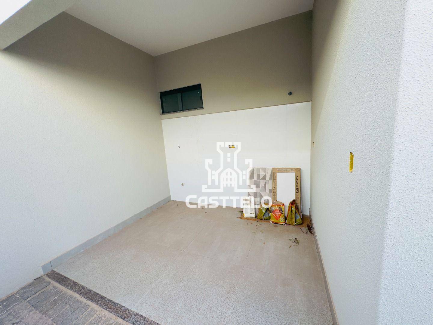 Casa à venda com 3 quartos, 84m² - Foto 12