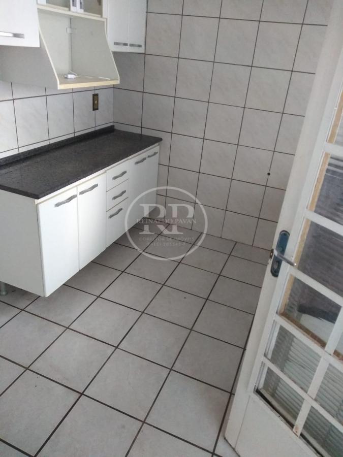 Casa à venda com 3 quartos, 170m² - Foto 3