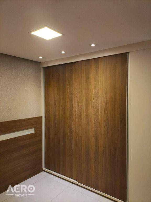 Apartamento à venda com 2 quartos, 70m² - Foto 18