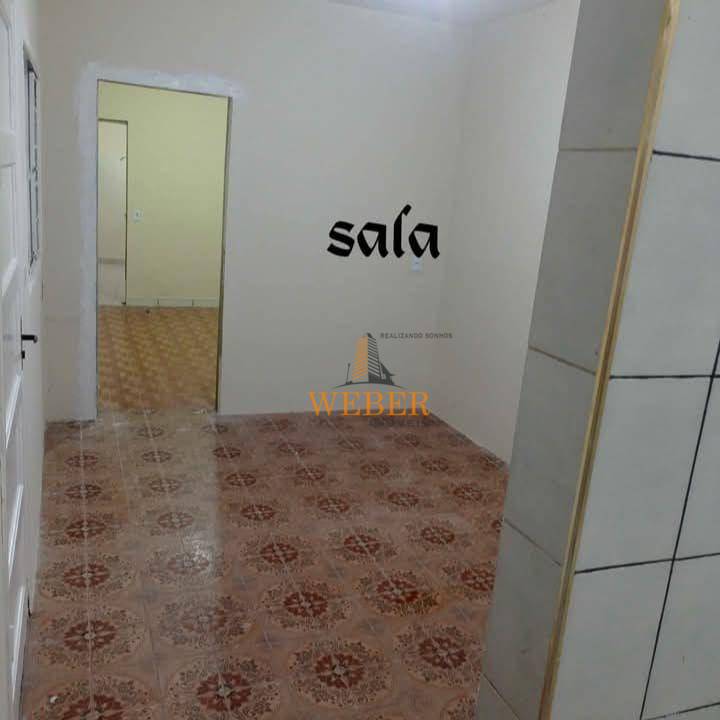 Casa para alugar com 2 quartos, 50m² - Foto 2