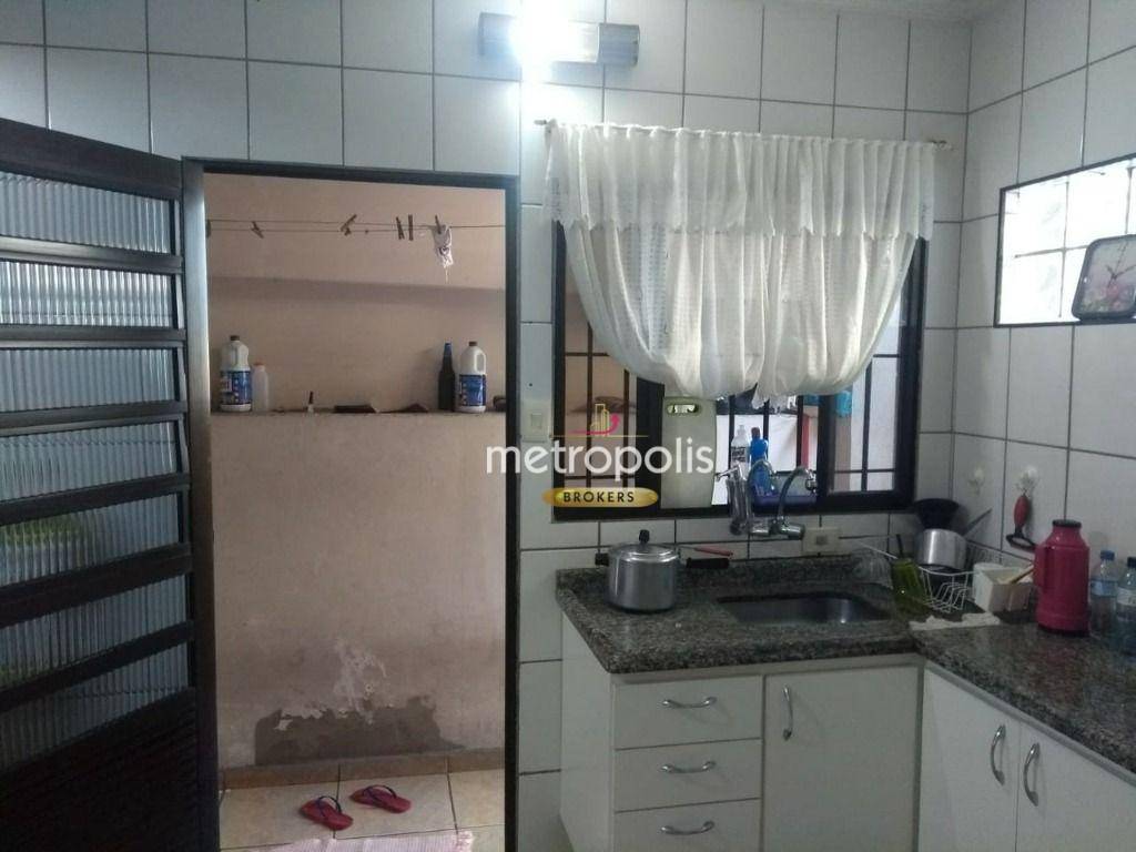 Sobrado à venda com 4 quartos, 200m² - Foto 12