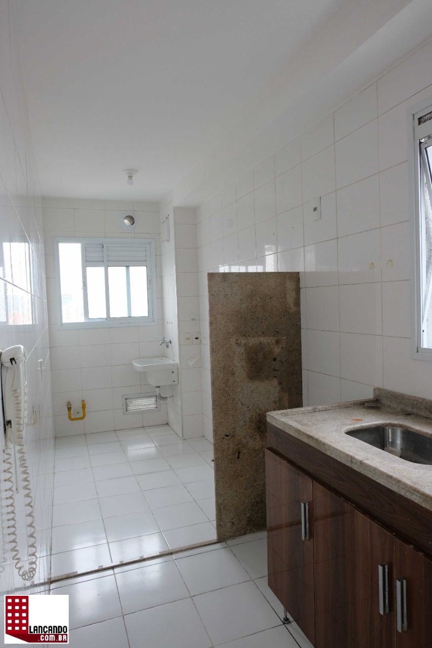 Apartamento à venda com 2 quartos, 67m² - Foto 4