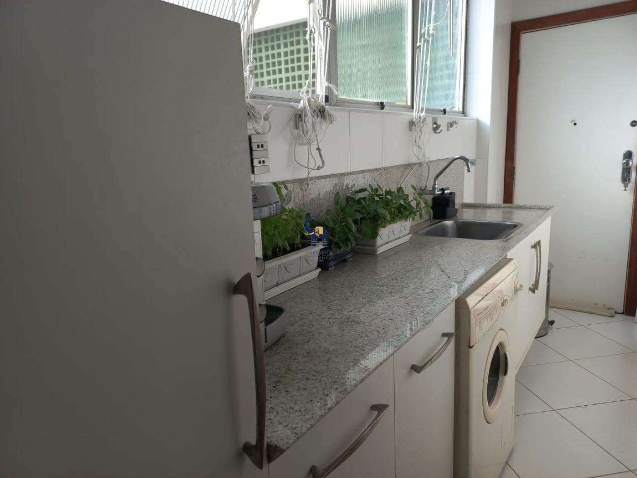 Apartamento à venda com 4 quartos, 260m² - Foto 10