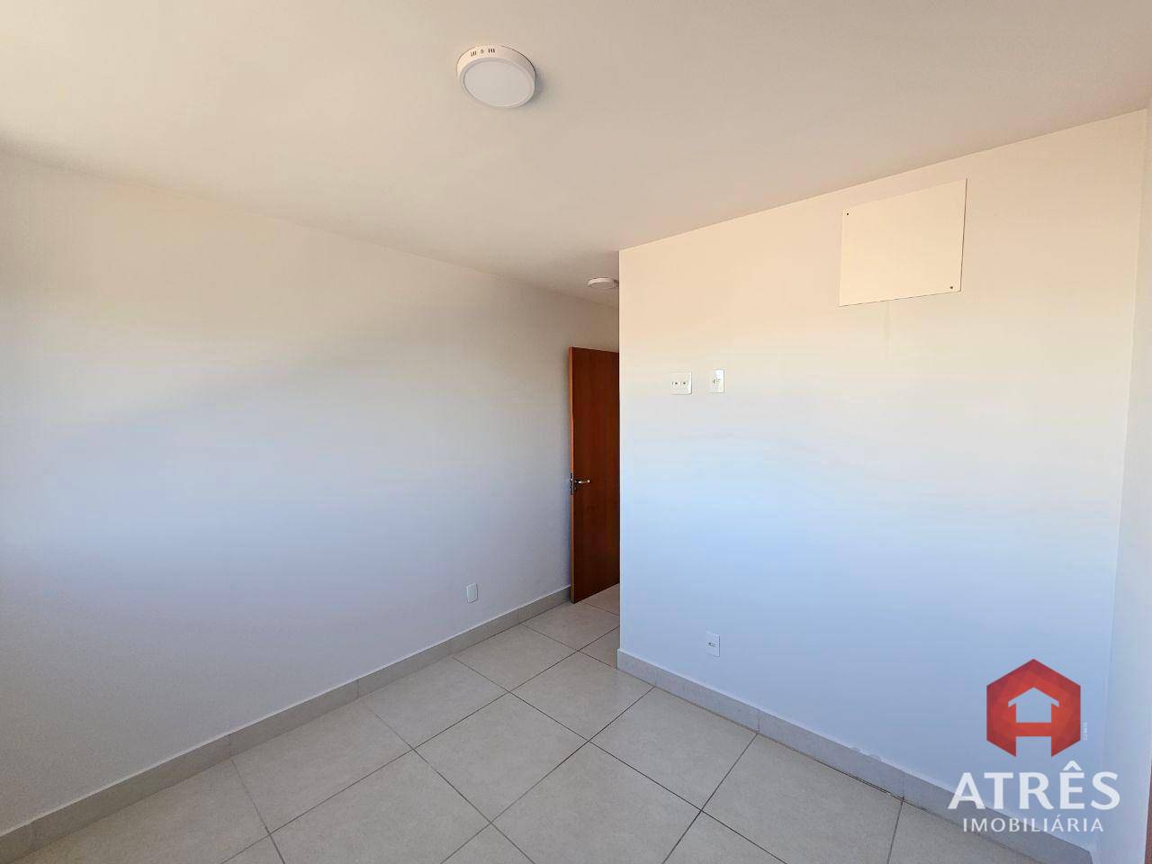 Apartamento para alugar com 2 quartos, 55m² - Foto 6