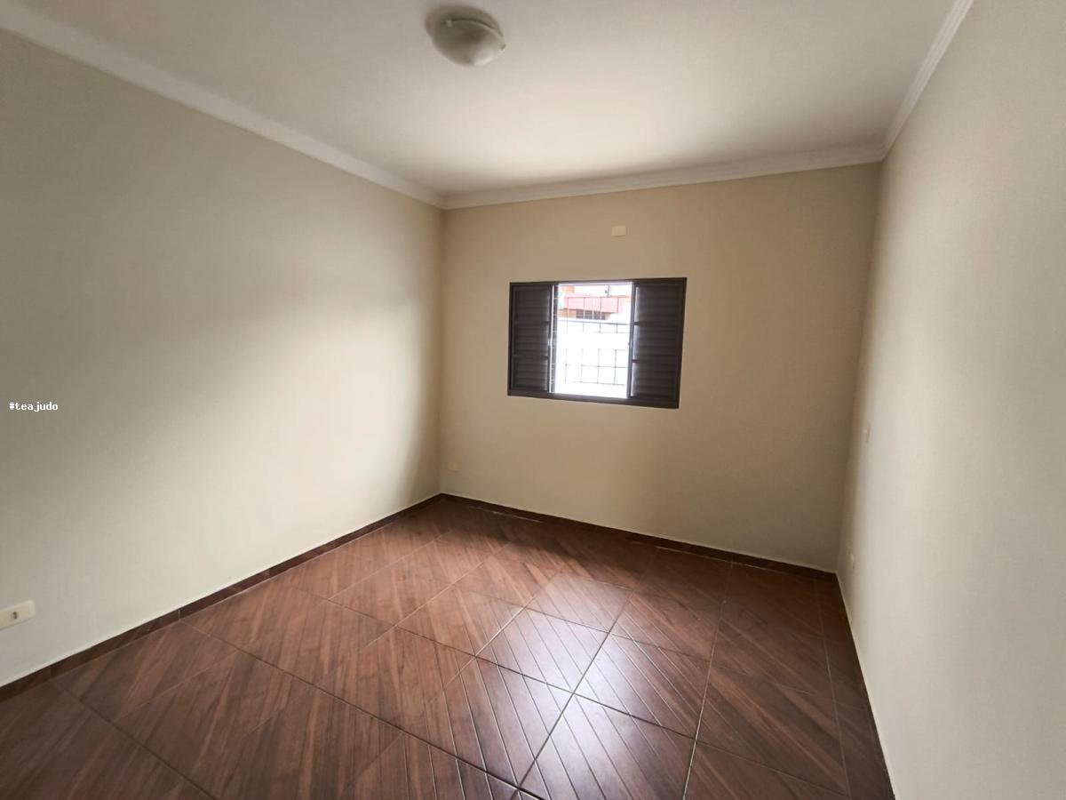 Casa à venda com 3 quartos, 230m² - Foto 15