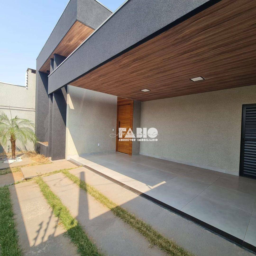 Casa à venda com 3 quartos, 127m² - Foto 2