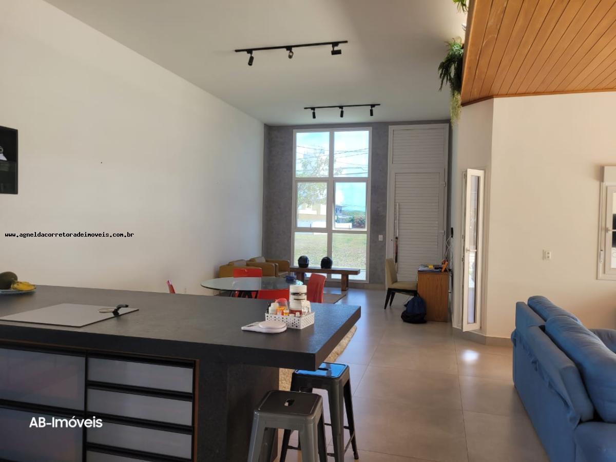 Casa de Condomínio à venda com 3 quartos, 214m² - Foto 17