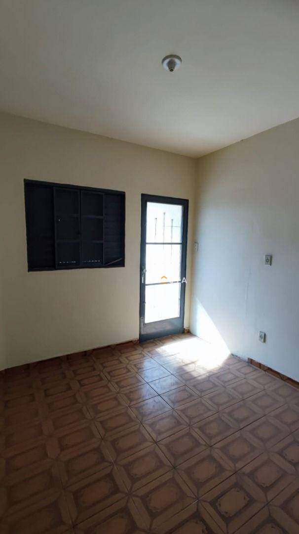 Casa à venda com 3 quartos, 209m² - Foto 15