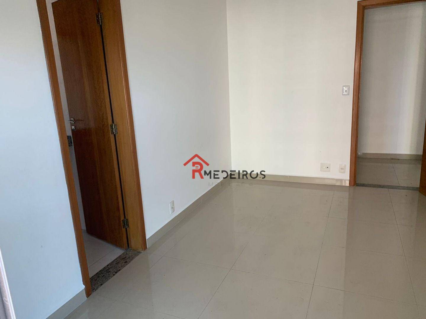 Apartamento para alugar com 2 quartos, 95m² - Foto 17