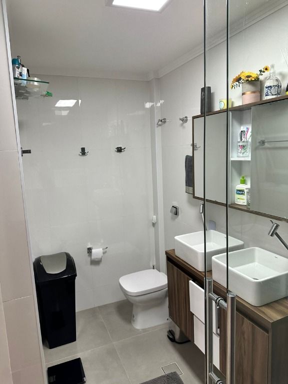 Apartamento à venda com 4 quartos, 156m² - Foto 10