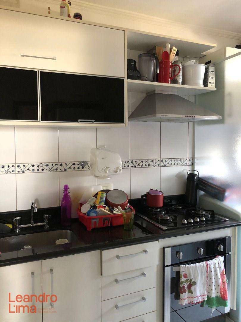 Apartamento à venda com 2 quartos, 47m² - Foto 2