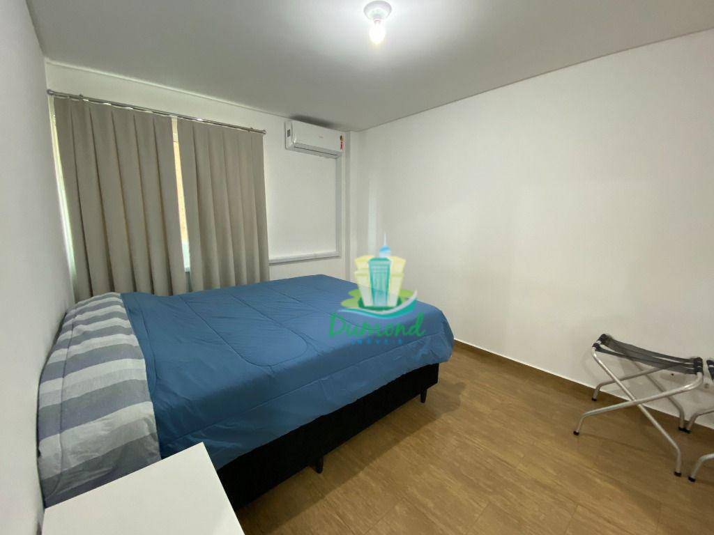 Apartamento para alugar com 3 quartos, 120m² - Foto 11