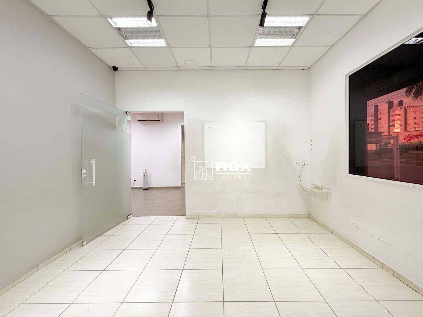 Casa para alugar, 240m² - Foto 12