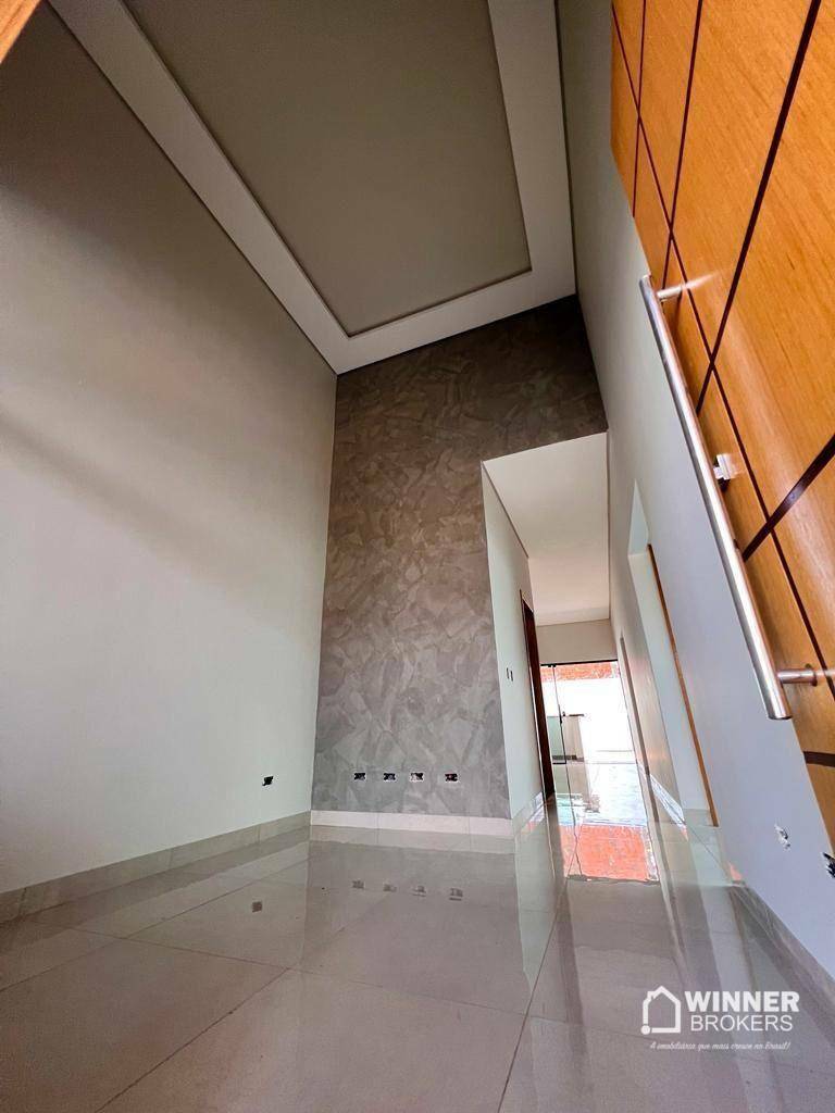 Casa à venda com 3 quartos, 90m² - Foto 2