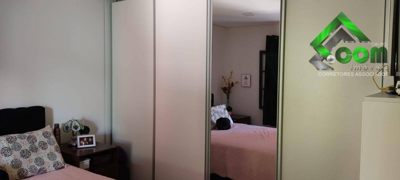 Chácara à venda com 3 quartos, 240m² - Foto 5