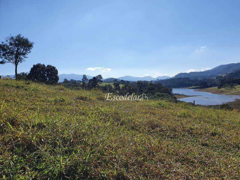 Terreno à venda, 5700M2 - Foto 1