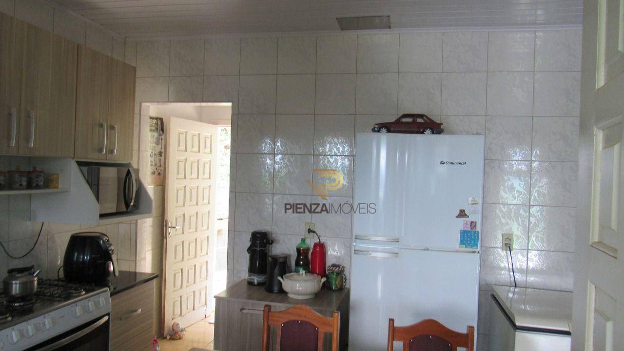 Casa à venda com 3 quartos, 70m² - Foto 9