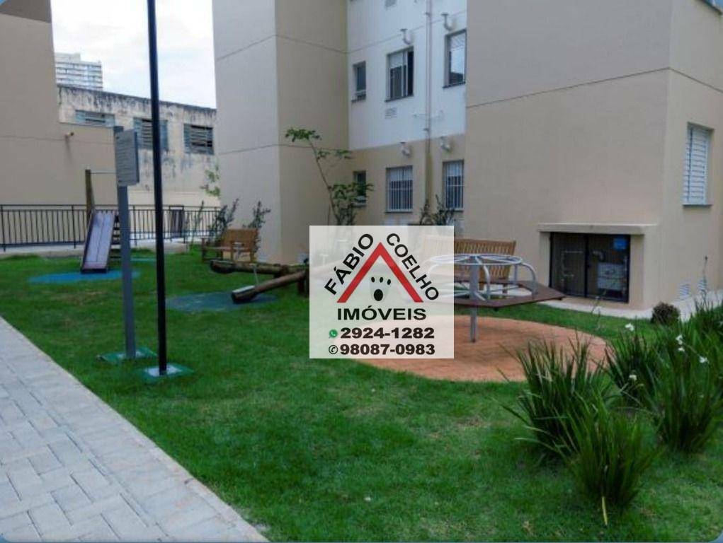 Apartamento à venda com 2 quartos, 42m² - Foto 2