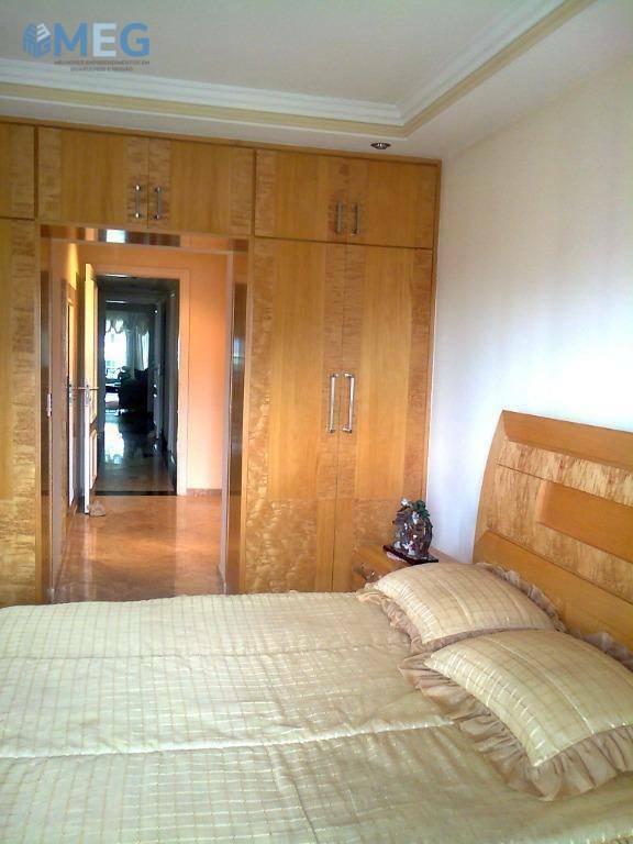 Apartamento à venda com 3 quartos, 205m² - Foto 6