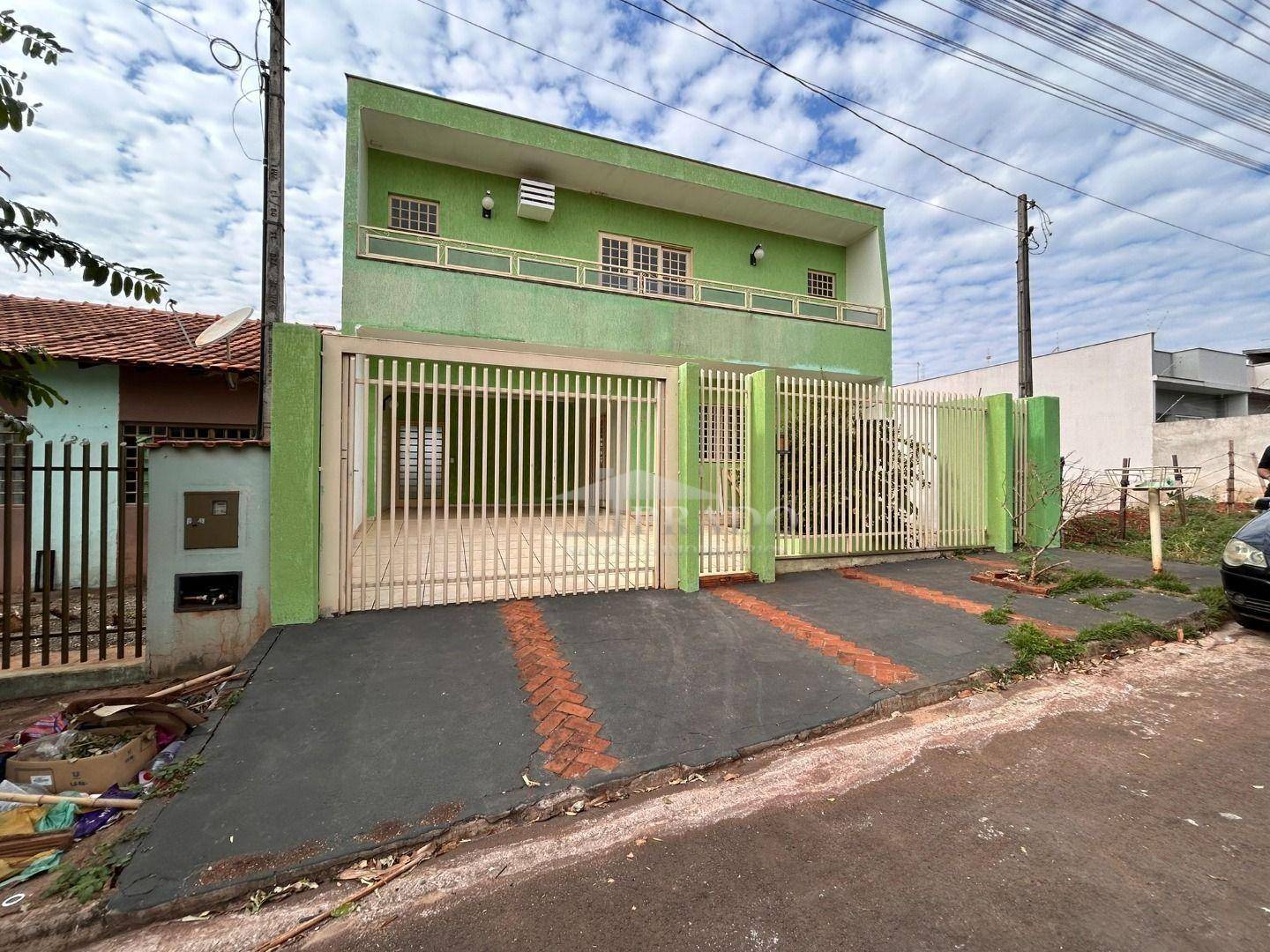 Sobrado, 3 quartos, 250 m² - Foto 1