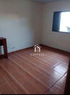 Casa à venda com 5 quartos, 200m² - Foto 9